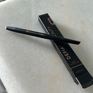 Defiance, beauty, infinity, liquid eyeliner, carbon black